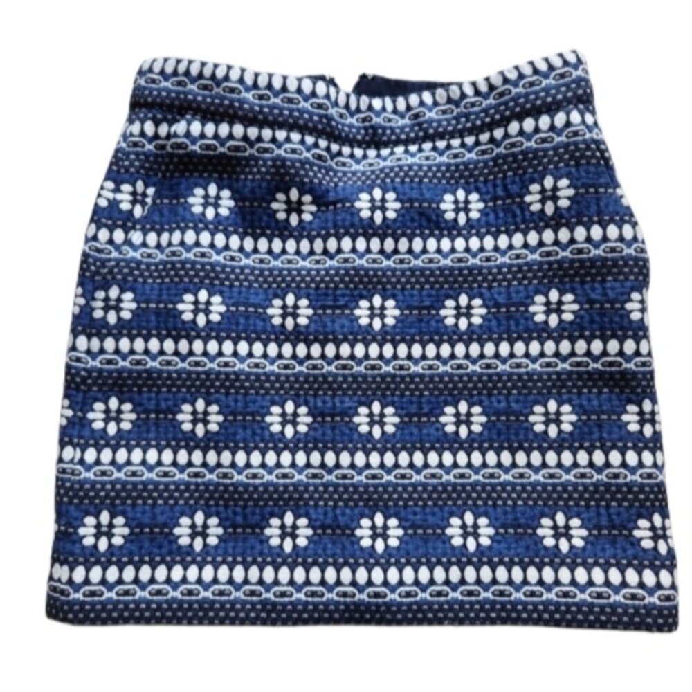 J crew sz2 embroidered blue and white‎ mini skirt boho, with pockets.